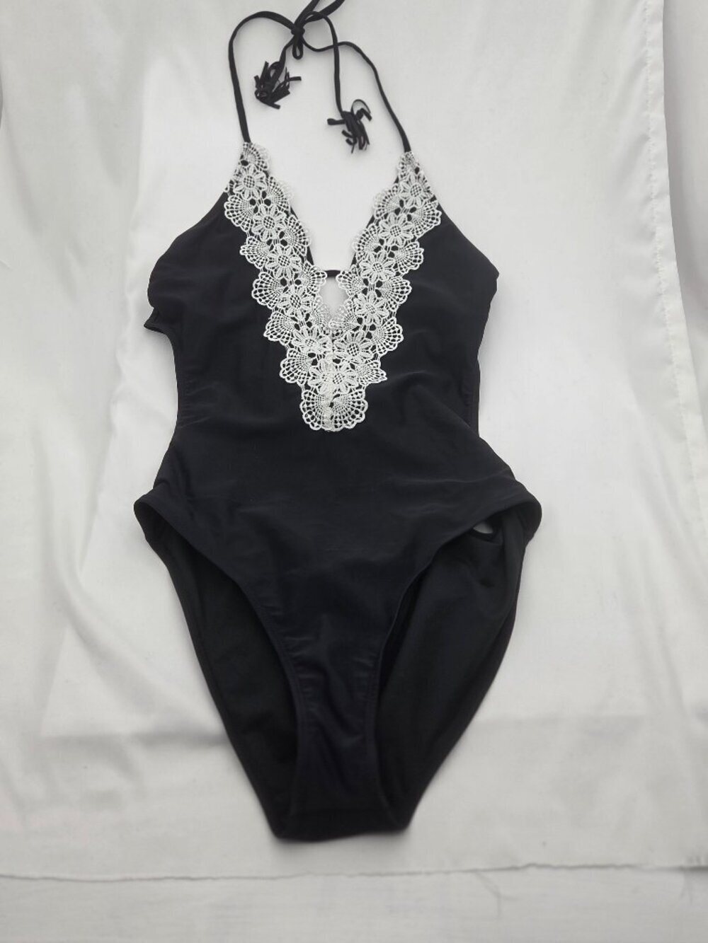 Stunning Open-Back One-Piece Swimsuit | Elegant White Lace Detail- L